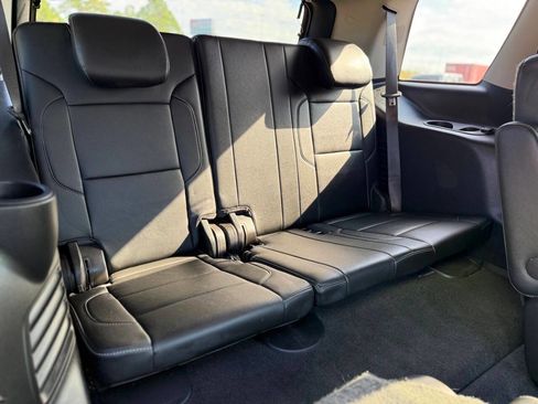 Used 2018 Chevrolet Tahoe LT w/ Luxury Package image 14