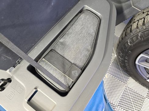 Used 2022 Rivian R1T Launch Edition image 32