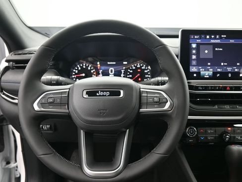 New 2026 Jeep Compass Latitude AWD/4WD image 7