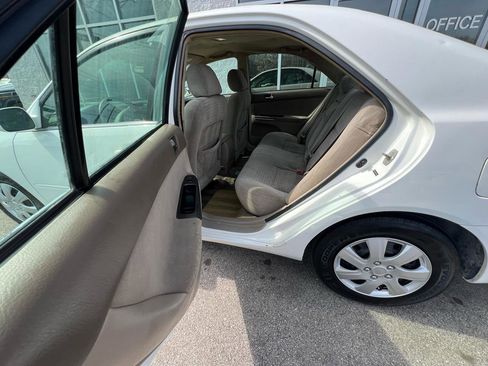 Used 2006 Toyota Camry XLE image 12