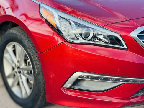 Used 2015 Hyundai Sonata SE w/ Option Group 02 image 11