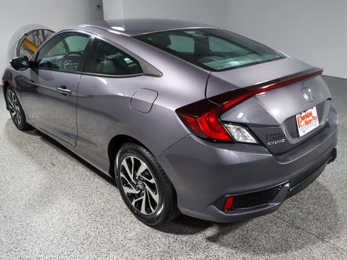 Used 2018 Honda Civic LX image 9