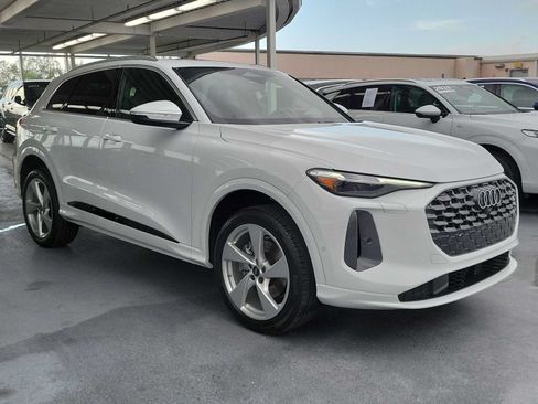 Certified 2025 Audi Q5 Premium Plus AWD/4WD image 14