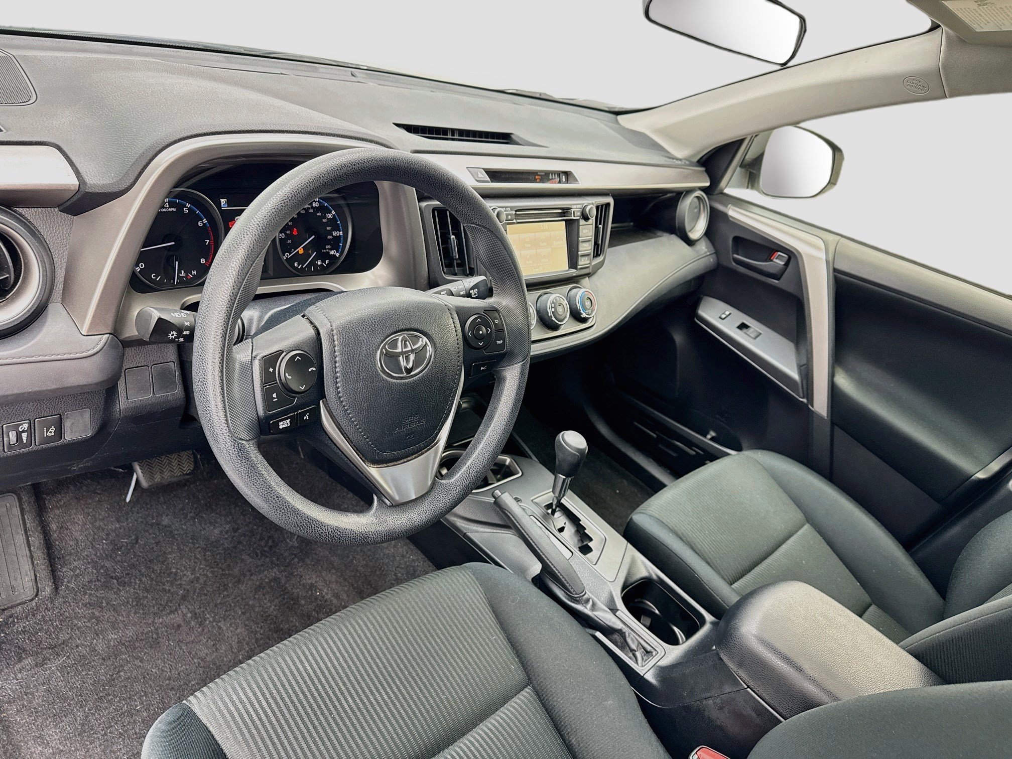 Used 2018 Toyota RAV4 LE w/ All Weather Liner Package FWD image 7