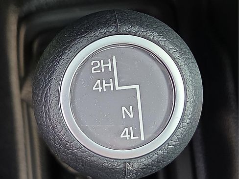 New 2025 Jeep Gladiator Sport image 22