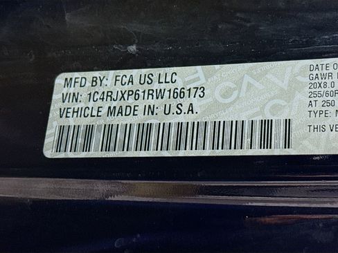 Used 2024 Jeep Wrangler Unlimited Sahara w/ Safety Group image 31