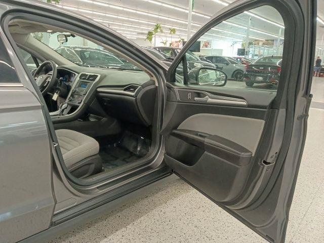 Used 2014 Ford Fusion S FWD image 21