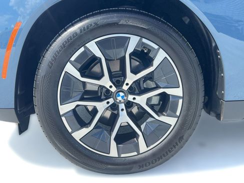 Used 2025 BMW X3 xDrive30i w/ Convenience Package image 12