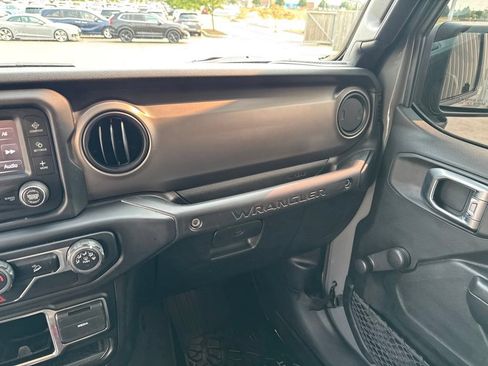 Used 2020 Jeep Wrangler Unlimited Sport AWD/4WD image 24
