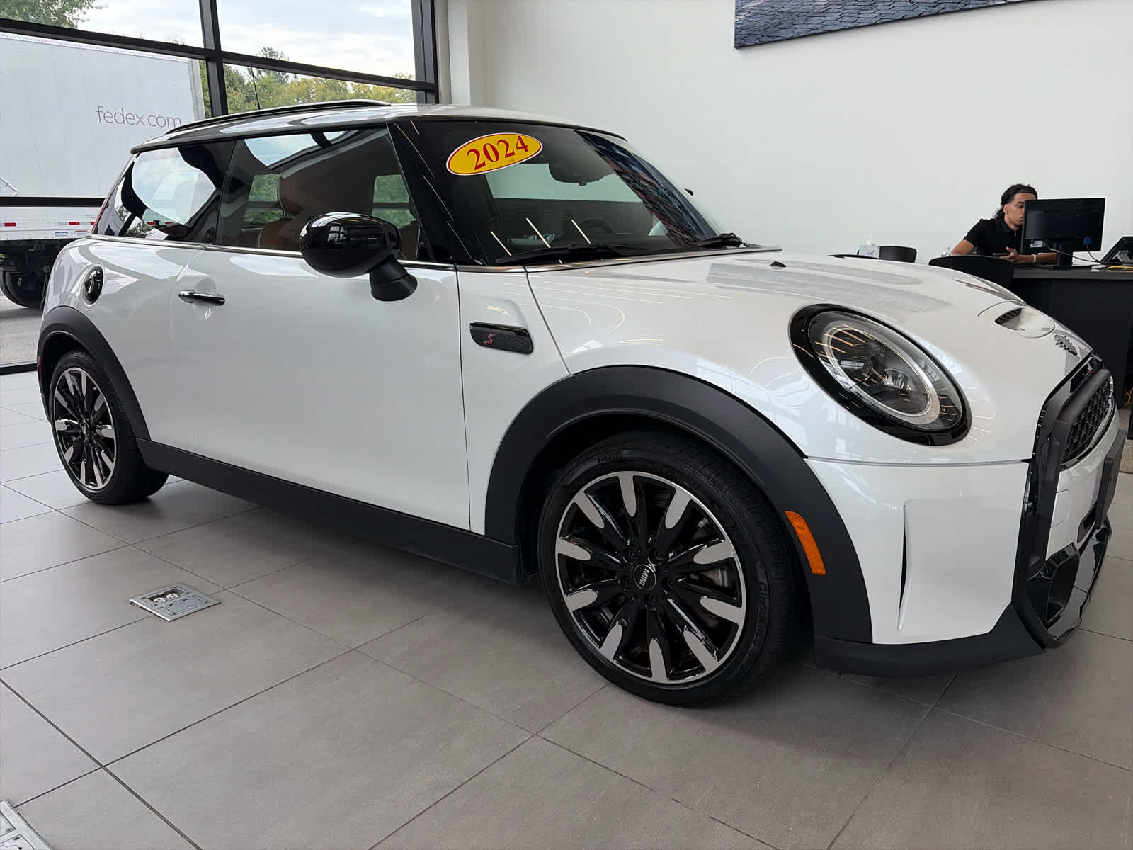 Used 2024 MINI Cooper S FWD image 2