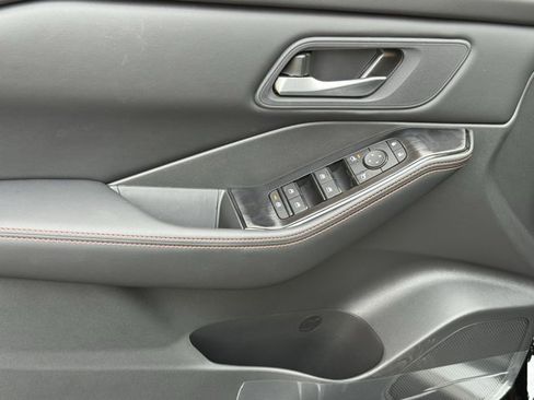 New 2026 Nissan Rogue SV AWD/4WD image 21