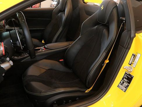 Certified 2021 Ferrari 812 GTS image 5