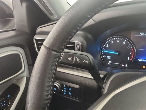 Used 2022 Ford Explorer XLT w/ Equipment Group 202A image 20