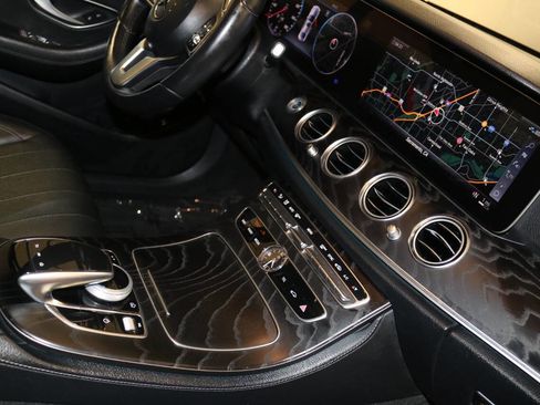 Used 2020 Mercedes-Benz E 350 Sedan image 50