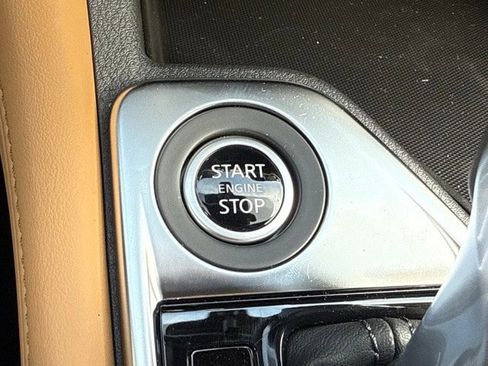 New 2025 Nissan Sentra SV w/ SV Premium Package image 29