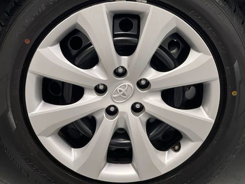 Used 2024 Toyota Corolla LE FWD image 59