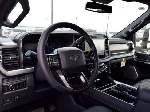 New 2026 Ford F250 Platinum AWD/4WD image 17