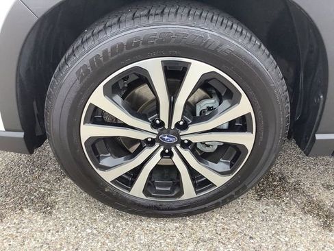Used 2022 Subaru Forester Limited image 36