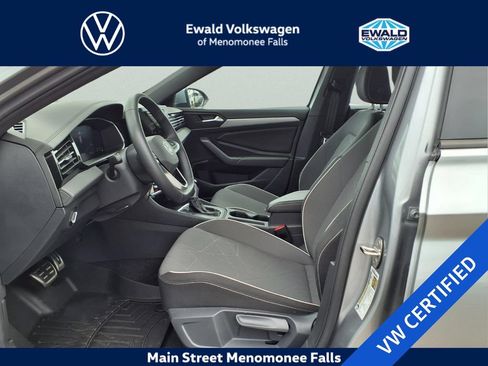 Used 2026 Volkswagen Jetta Sport FWD image 11
