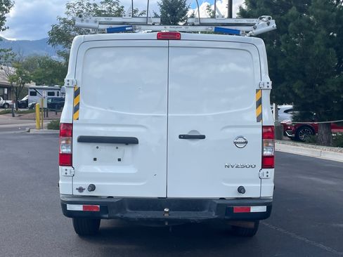 Used 2019 Nissan NV 2500 S RWD image 6