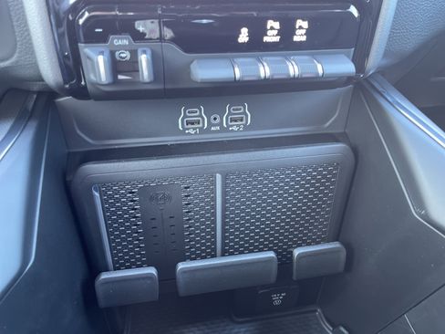 Used 2026 RAM 1500 Laramie w/ Laramie Southwest Edition image 29