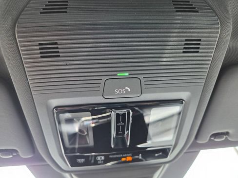 New 2026 Volkswagen GTI SE FWD image 18
