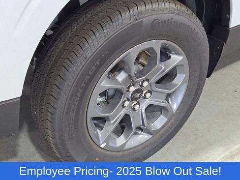 New 2025 Ford Maverick XLT w/ XLT Luxury Package AWD/4WD image 14