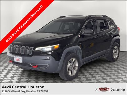 Used 2019 Jeep Cherokee Trailhawk w/ Comfort/Convenience Group