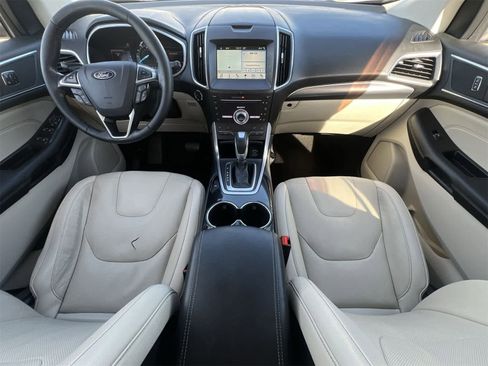 Used 2018 Ford Edge Titanium w/ Canadian Touring Package image 15