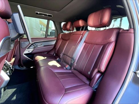 Used 2025 Land Rover Range Rover Autobiography image 25