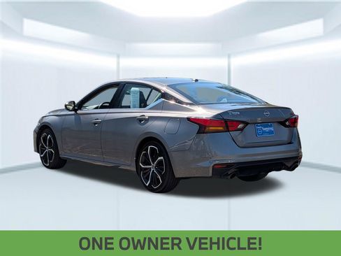 Used 2024 Nissan Altima 2.5 SR FWD image 2