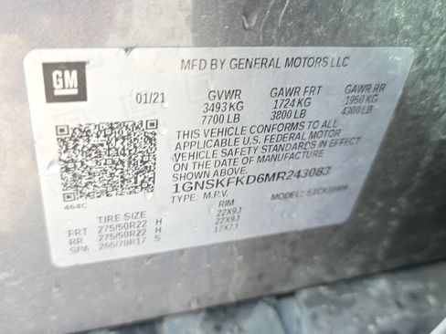 Used 2021 Chevrolet Suburban Premier w/ Premium Package AWD/4WD image 21