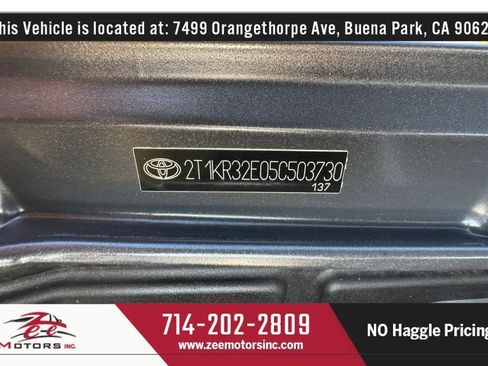 Used 2005 Toyota Matrix XR FWD image 56