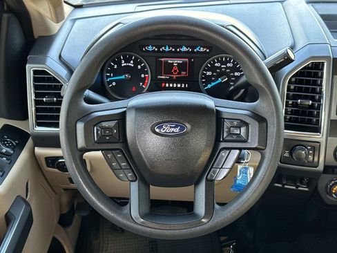 Certified 2017 Ford F250 XLT w/ XLT Value Package image 9