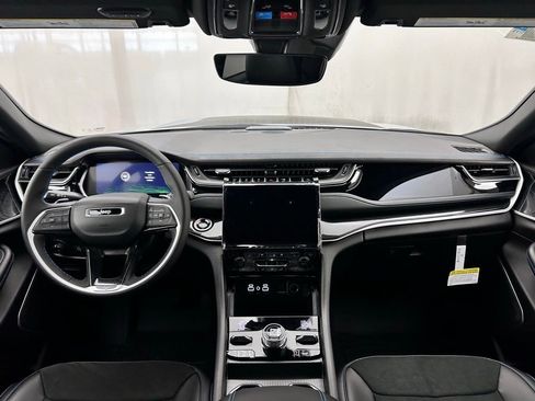 New 2025 Jeep Grand Cherokee Trailhawk w/ Advanced Protech Group II image 30