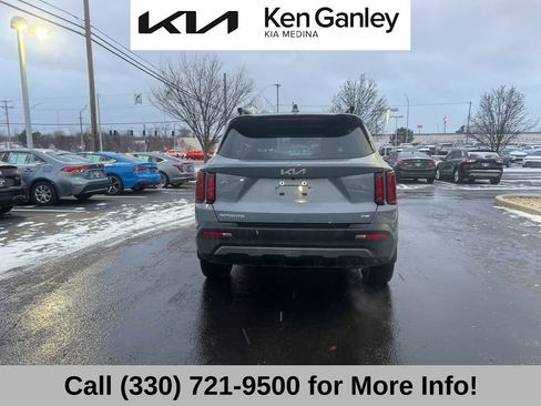 Certified 2023 Kia Sorento X-Line EX image 12
