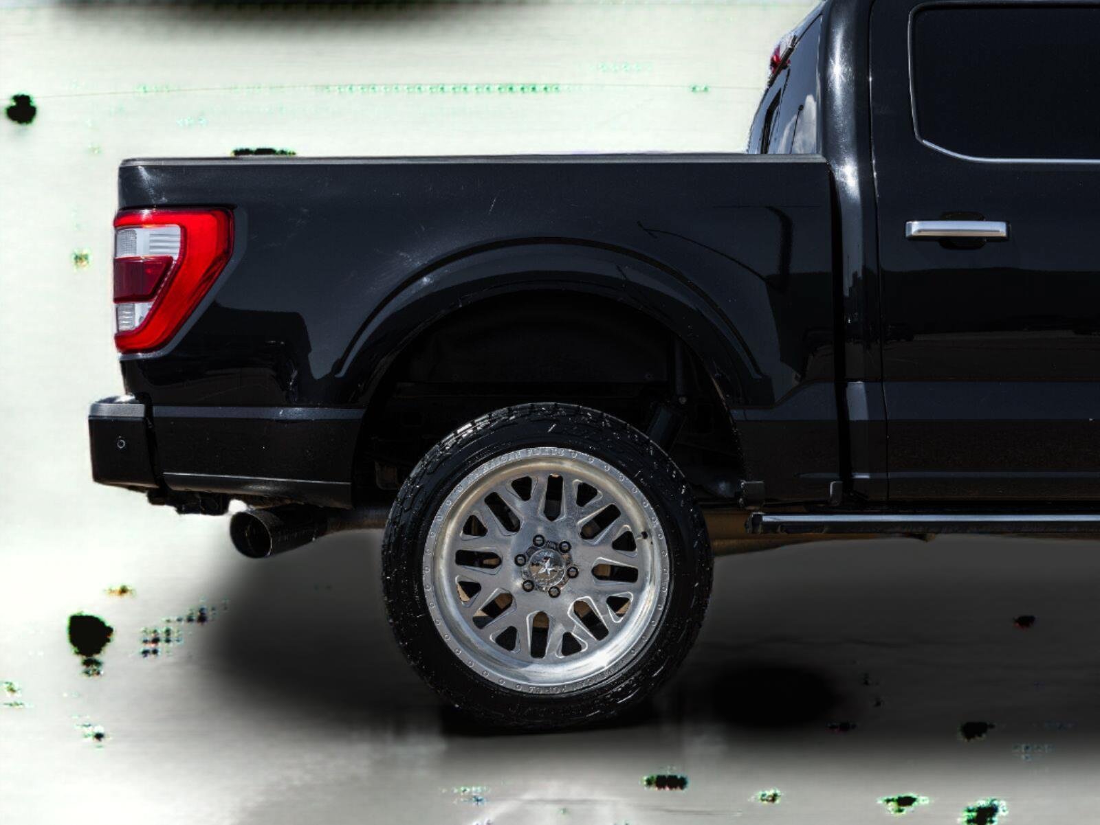 Used 2021 Ford F150 Limited AWD/4WD image 7