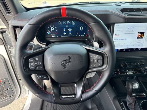Used 2025 Ford Bronco Raptor AWD/4WD image 14