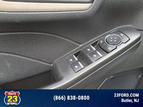 Certified 2022 Ford Escape SE image 15