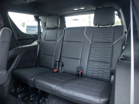 Used 2023 Cadillac Escalade Sport Platinum RWD image 34