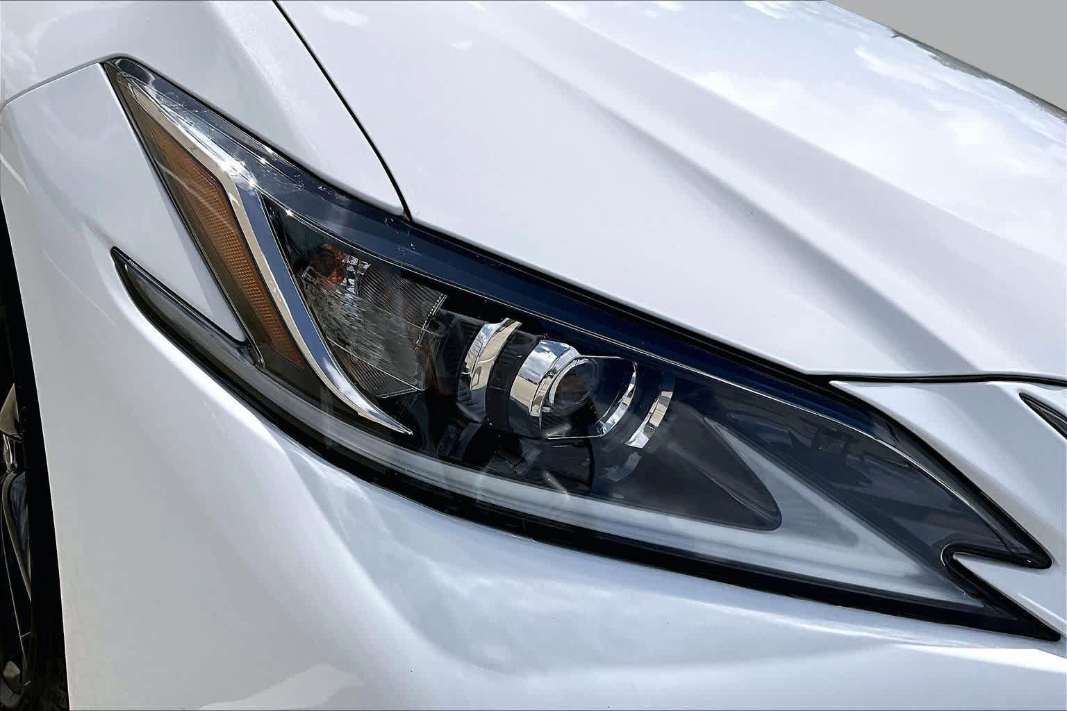 Used 2024 Lexus ES 350 F Sport w/ Accessory Package (Z2) FWD image 26