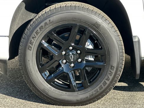 Used 2026 Chevrolet Silverado 1500 Custom w/ Rally Edition image 34