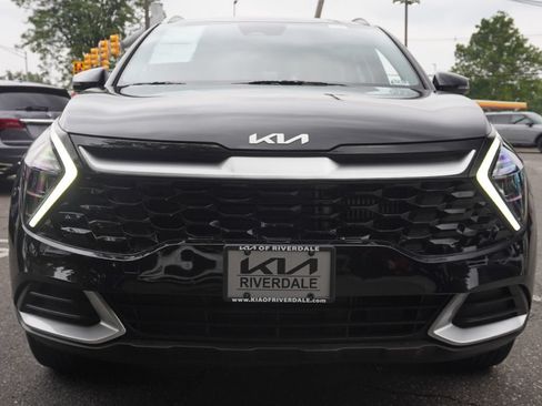 Used 2023 Kia Sportage EX AWD/4WD image 11