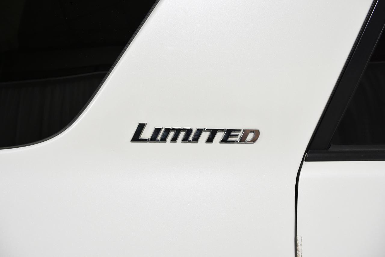 Used 2013 Toyota 4Runner Limited RWD image 33