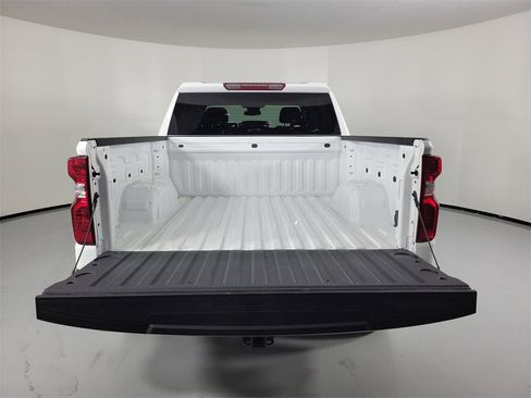 Used 2024 Chevrolet Silverado 1500 LT image 8