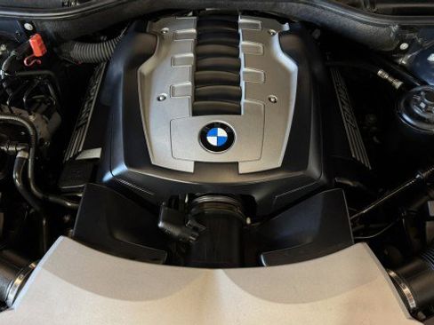 Used 2007 BMW 750Li image 32