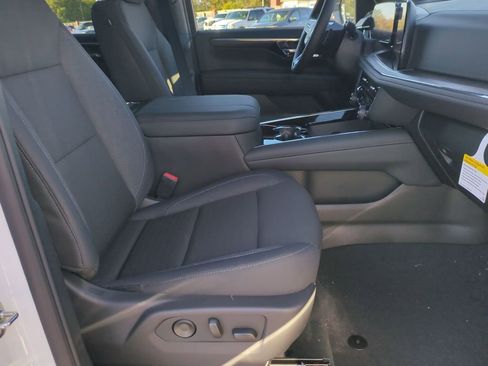 New 2026 Chevrolet Tahoe LS image 27