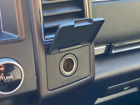 Used 2019 Ford Expedition Limited w/ Equipment Group 302A image 28