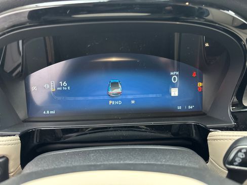 New 2026 Lincoln Corsair Premiere image 15