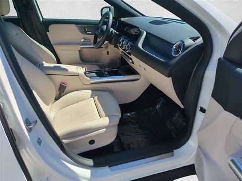 Used 2025 Mercedes-Benz GLA 250 image 20